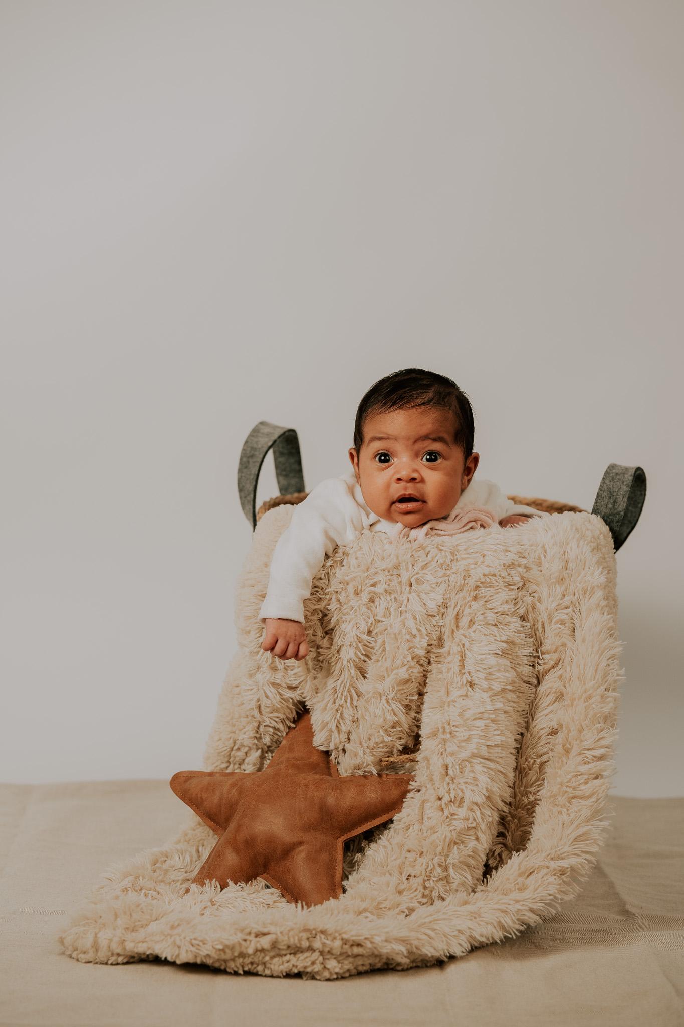 fotografo pozzallo newborn